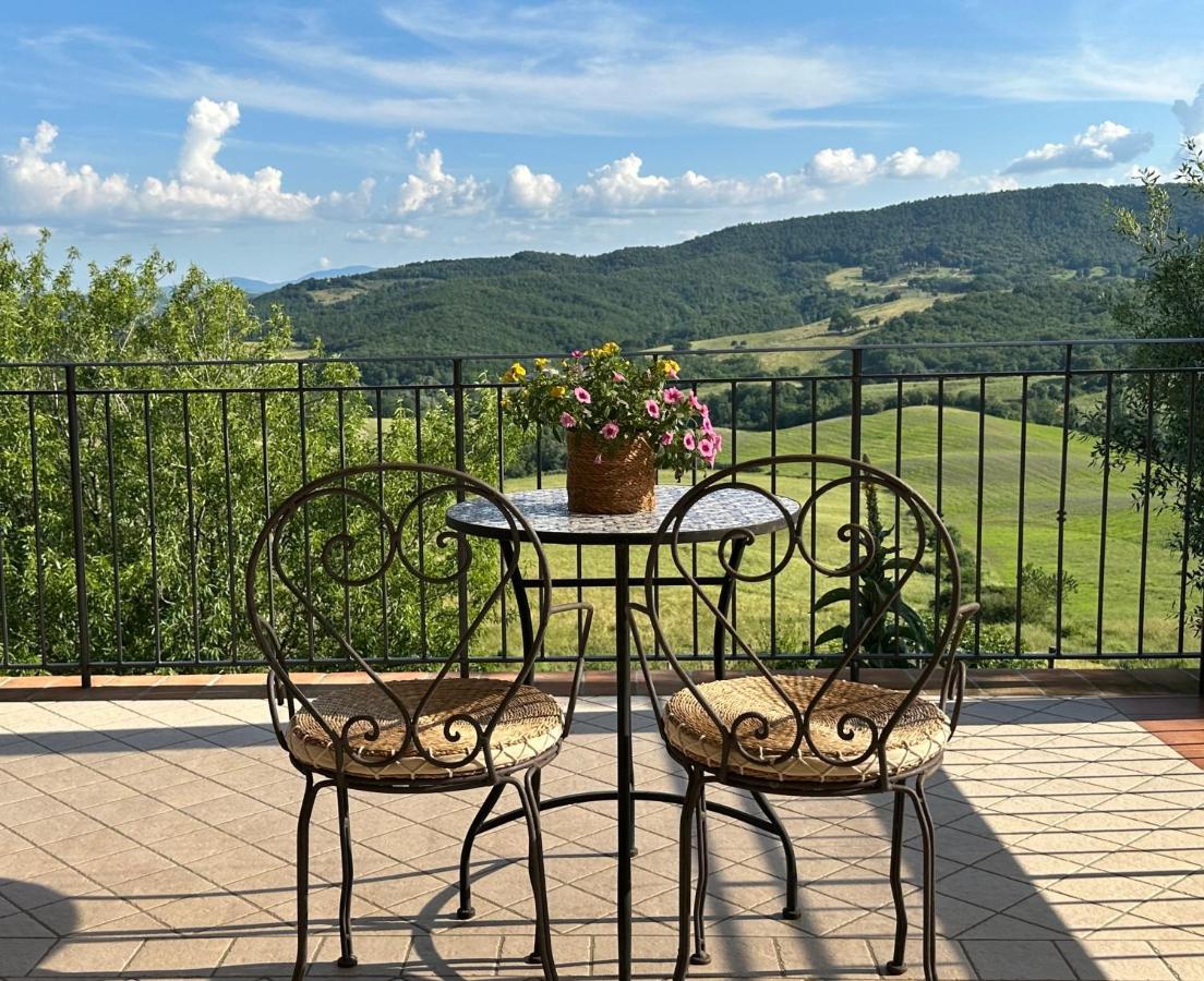 Borgo Tignano Apartamento Casole dʼElsa Exterior foto