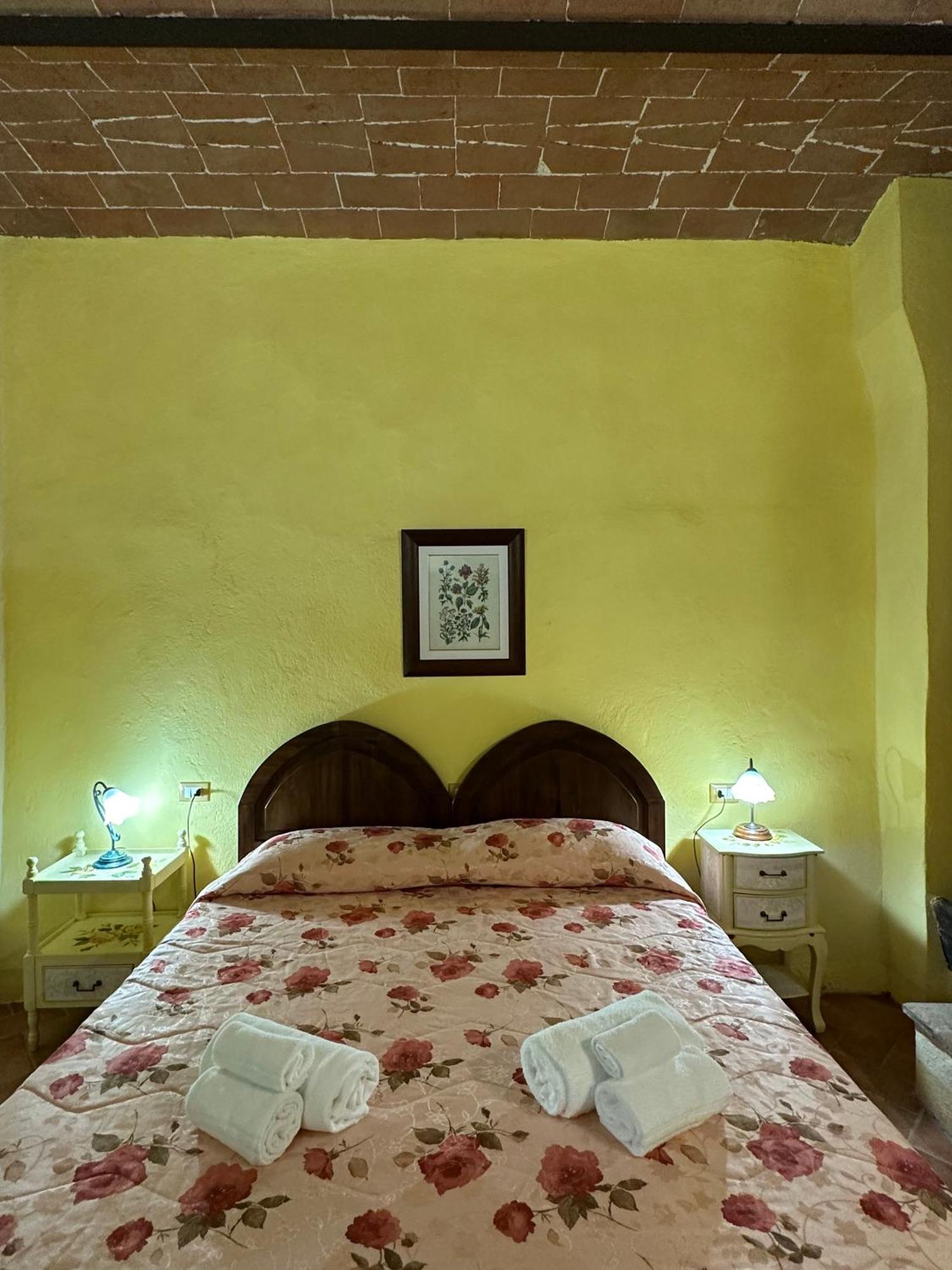 Borgo Tignano Apartamento Casole dʼElsa Exterior foto
