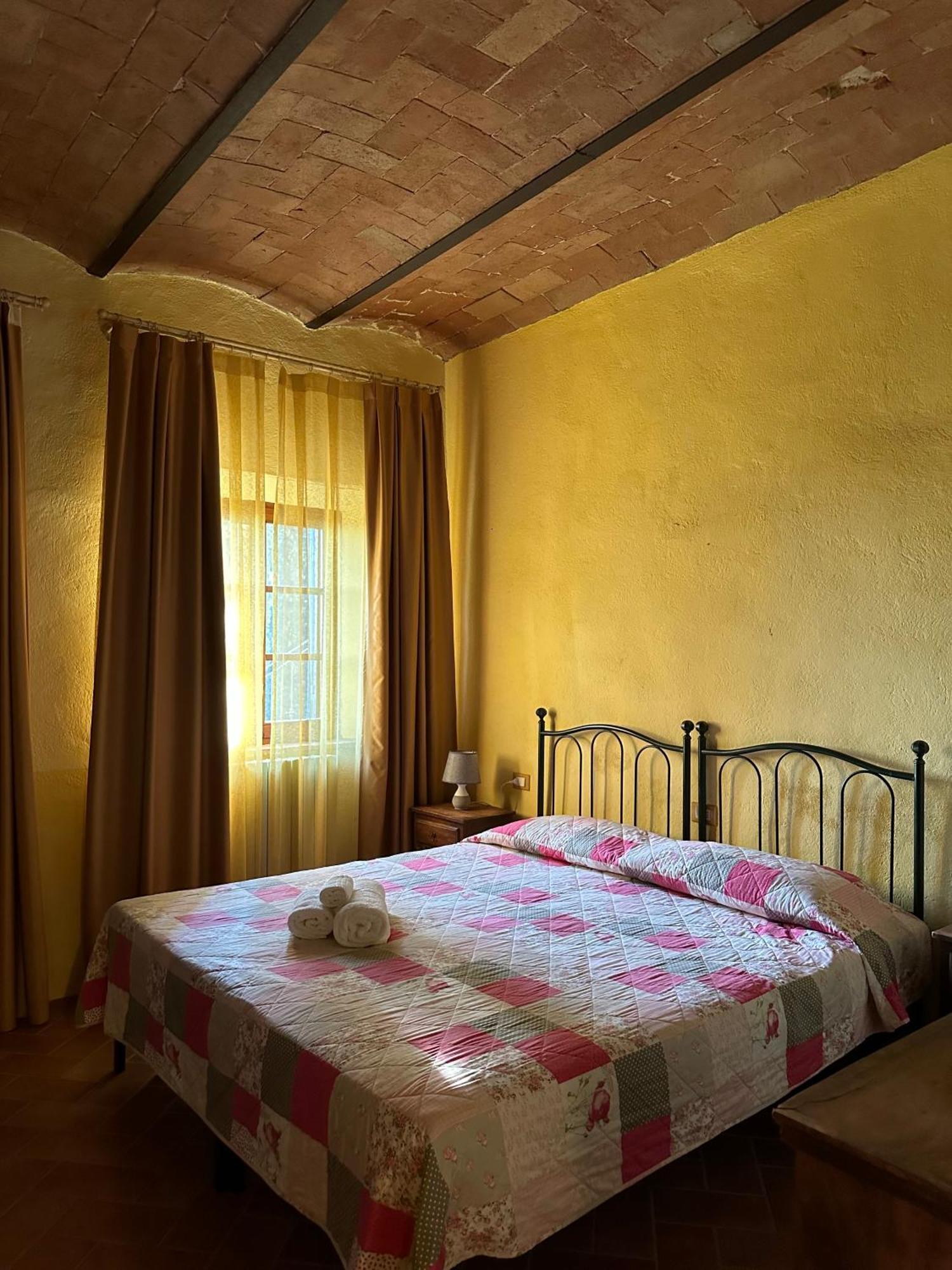 Borgo Tignano Apartamento Casole dʼElsa Exterior foto