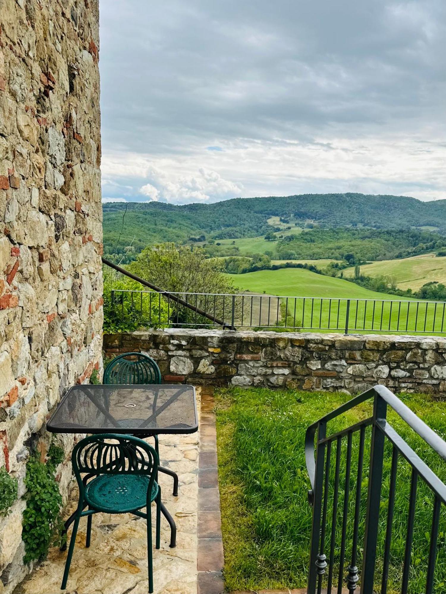 Borgo Tignano Apartamento Casole dʼElsa Exterior foto