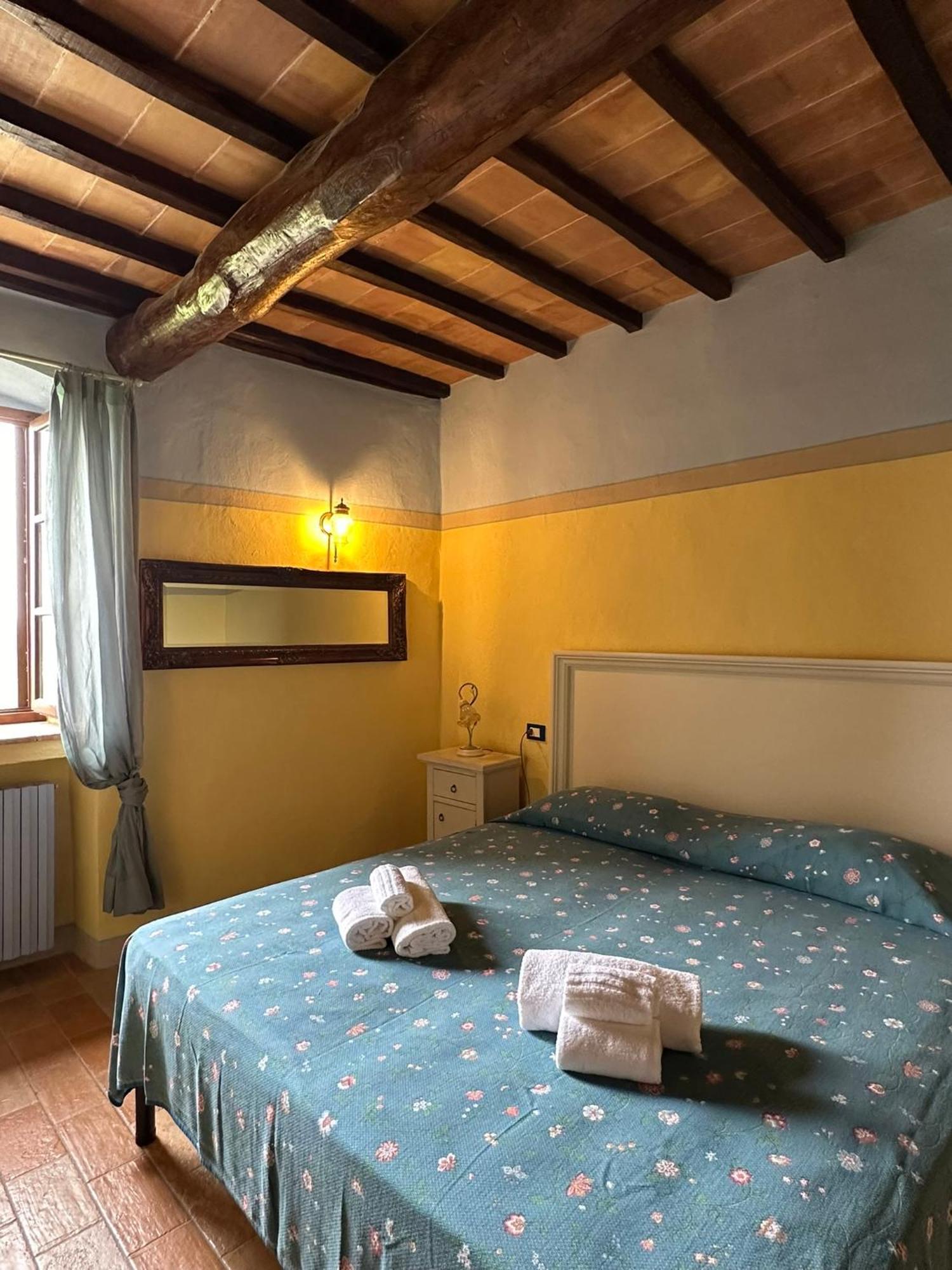 Borgo Tignano Apartamento Casole dʼElsa Exterior foto