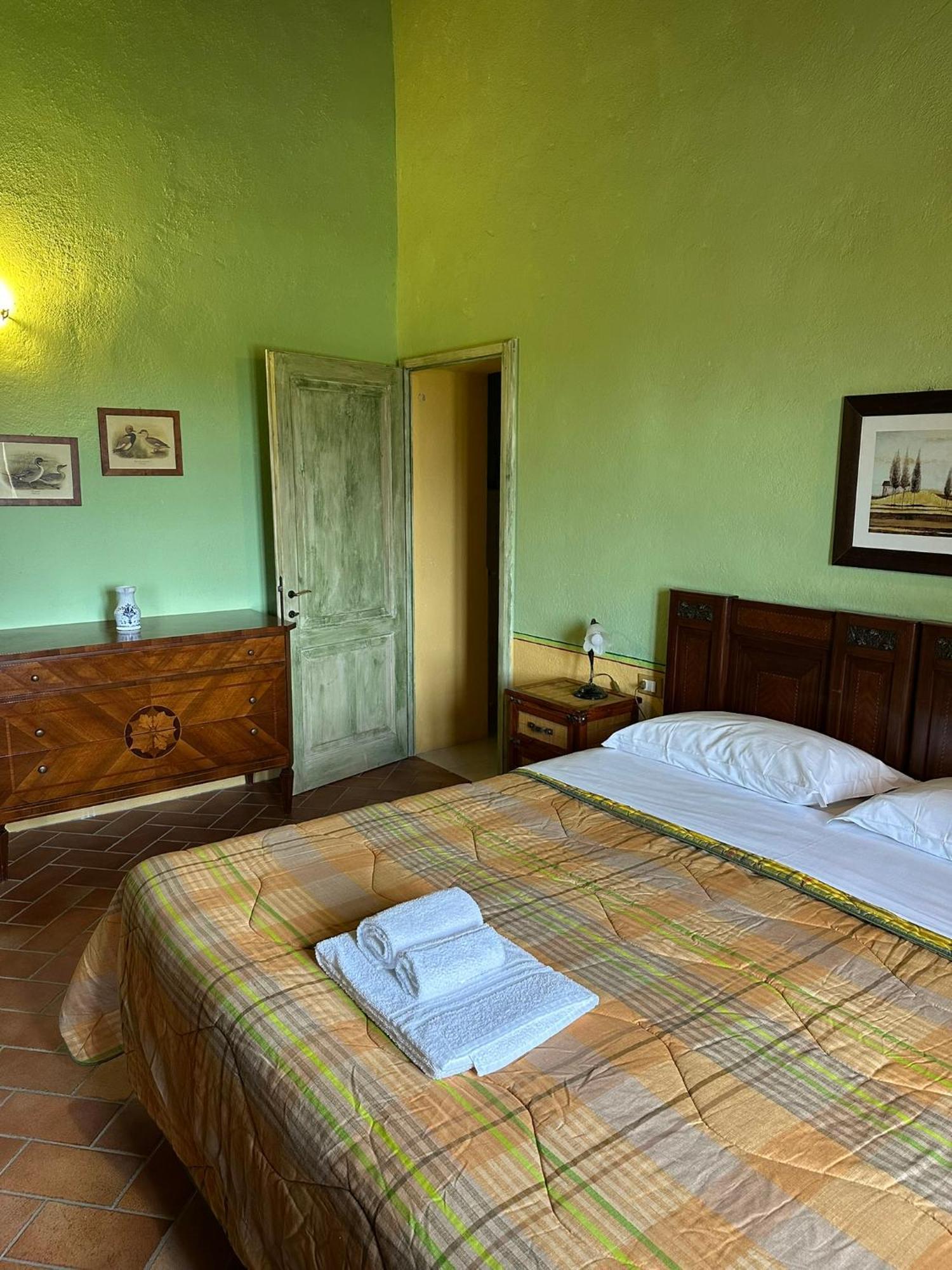 Borgo Tignano Apartamento Casole dʼElsa Exterior foto